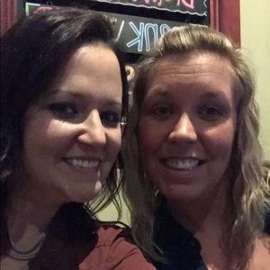 Meet your Posher, Casey